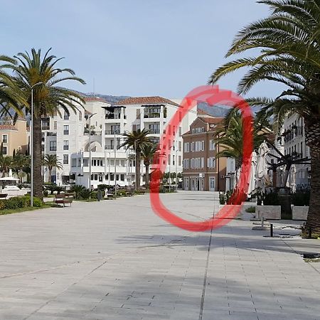 Room Next To Porto Montenegro 티바트 외부 사진