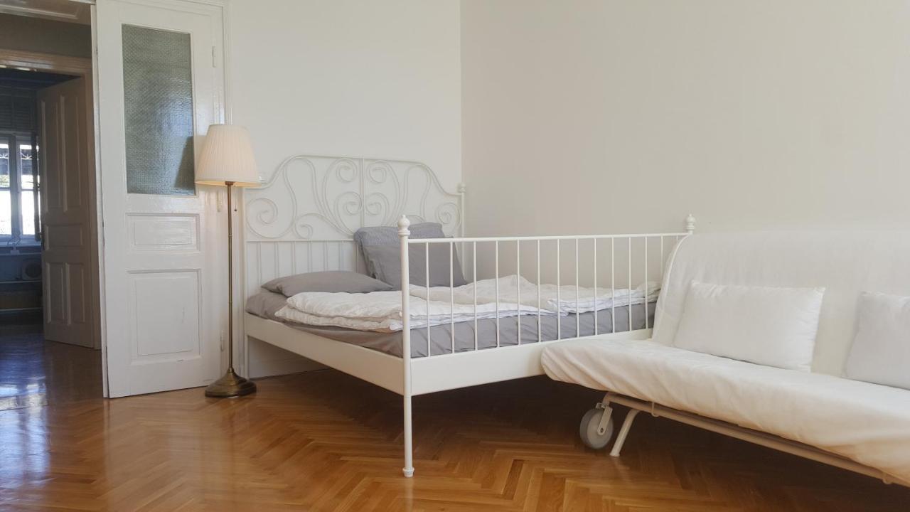 Room Next To Porto Montenegro 티바트 외부 사진