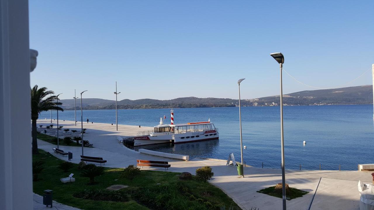Room Next To Porto Montenegro 티바트 외부 사진